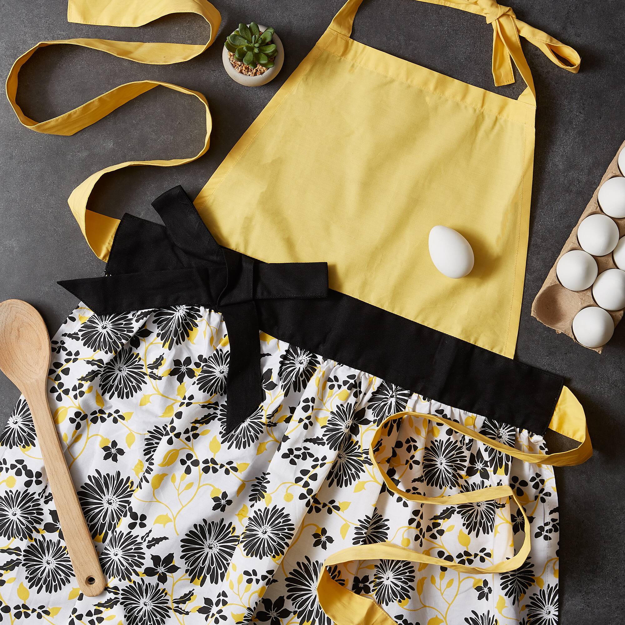 DII® Snapdragon Daisy Apron